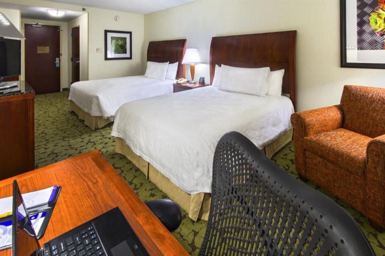 Hilton Garden Inn Macon/Mercer University Экстерьер фото